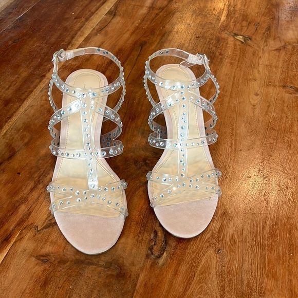 Imagine by Vince Camuto Strappy Sandal, Size 7.5 - Picture 1 of 6